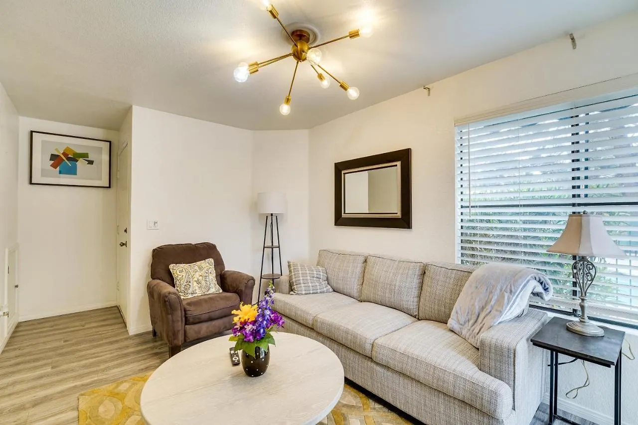 Vacation Rental Near Las Vegas Strip With Pool! 公寓