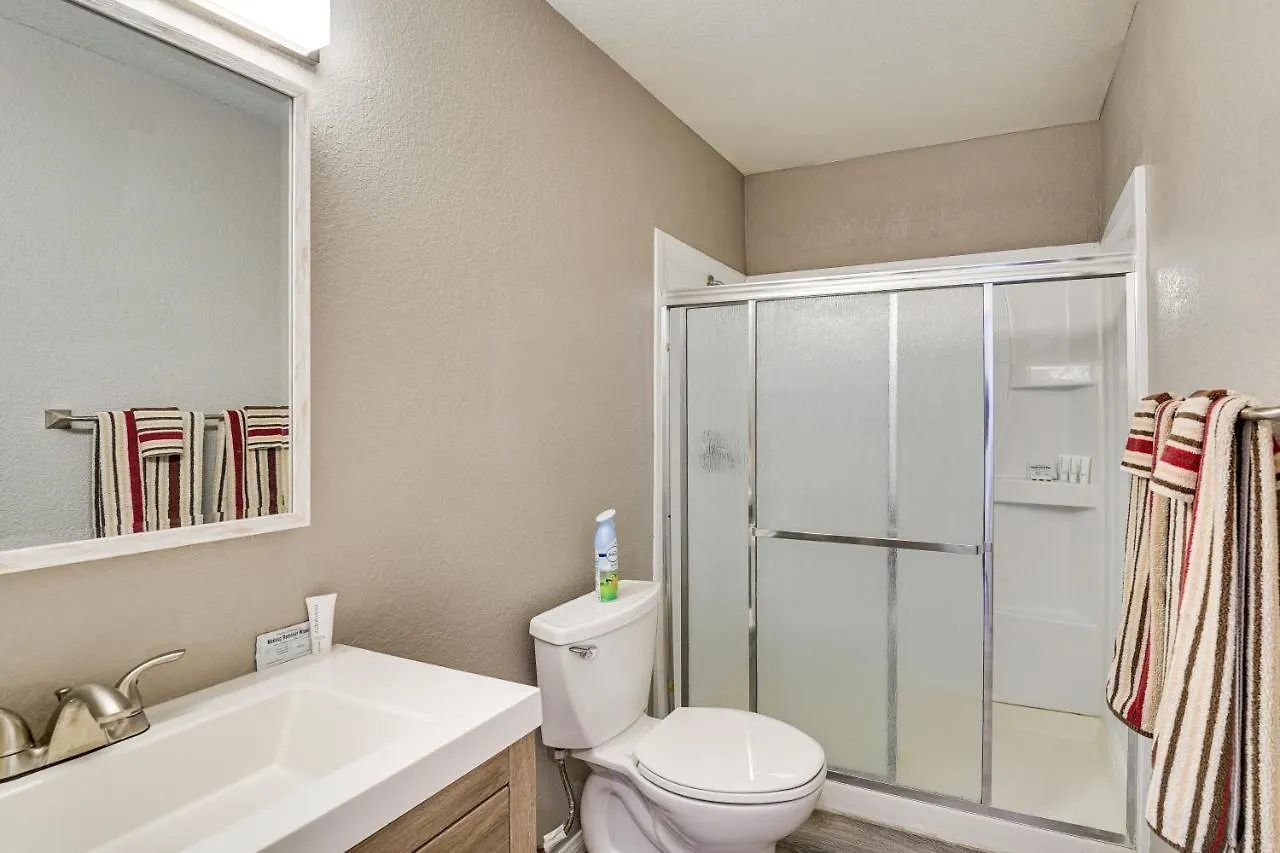 Vacation Rental Near Las Vegas Strip With Pool! 0*,  美国