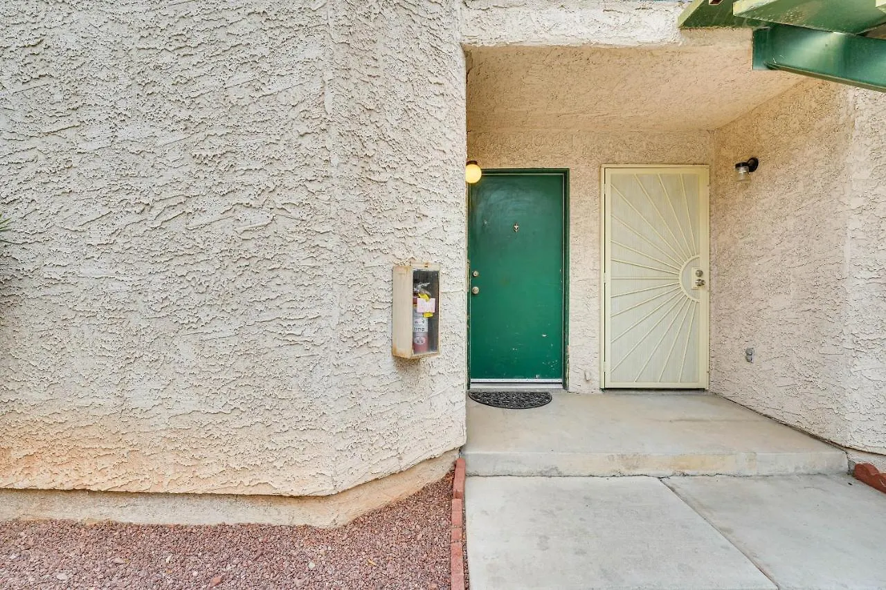 公寓 Vacation Rental Near Las Vegas Strip With Pool!